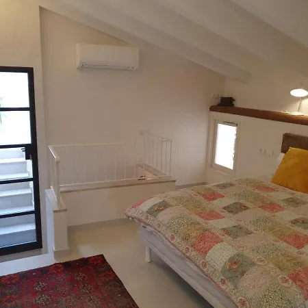 Casa Guiraud, Cosy And Welcoming Townhouse Hébergement de vacances Pollença