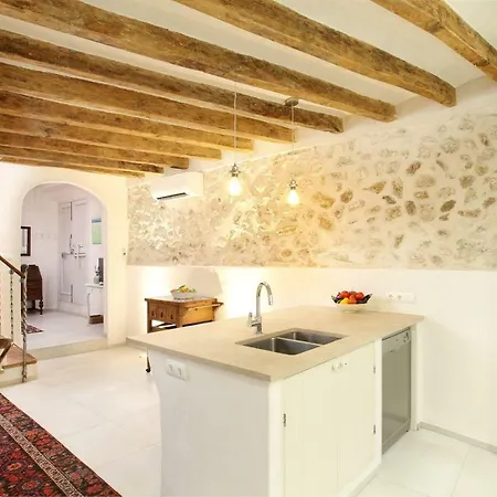 Casa Guiraud, Cosy And Welcoming Townhouse Hébergement de vacances *